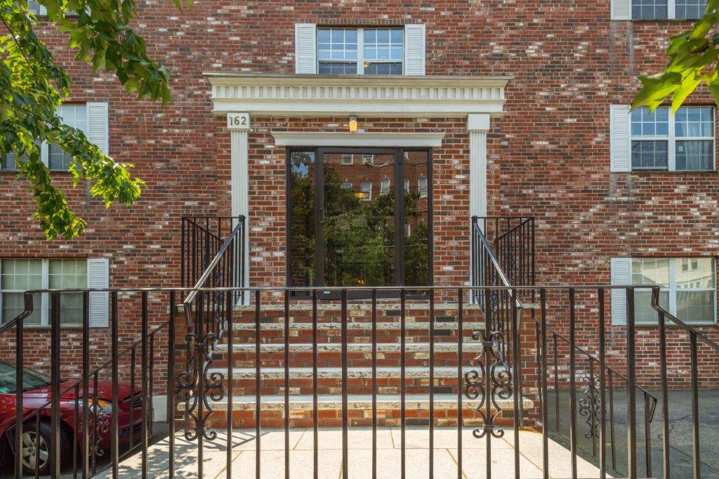 162 Summer Street – photo 1