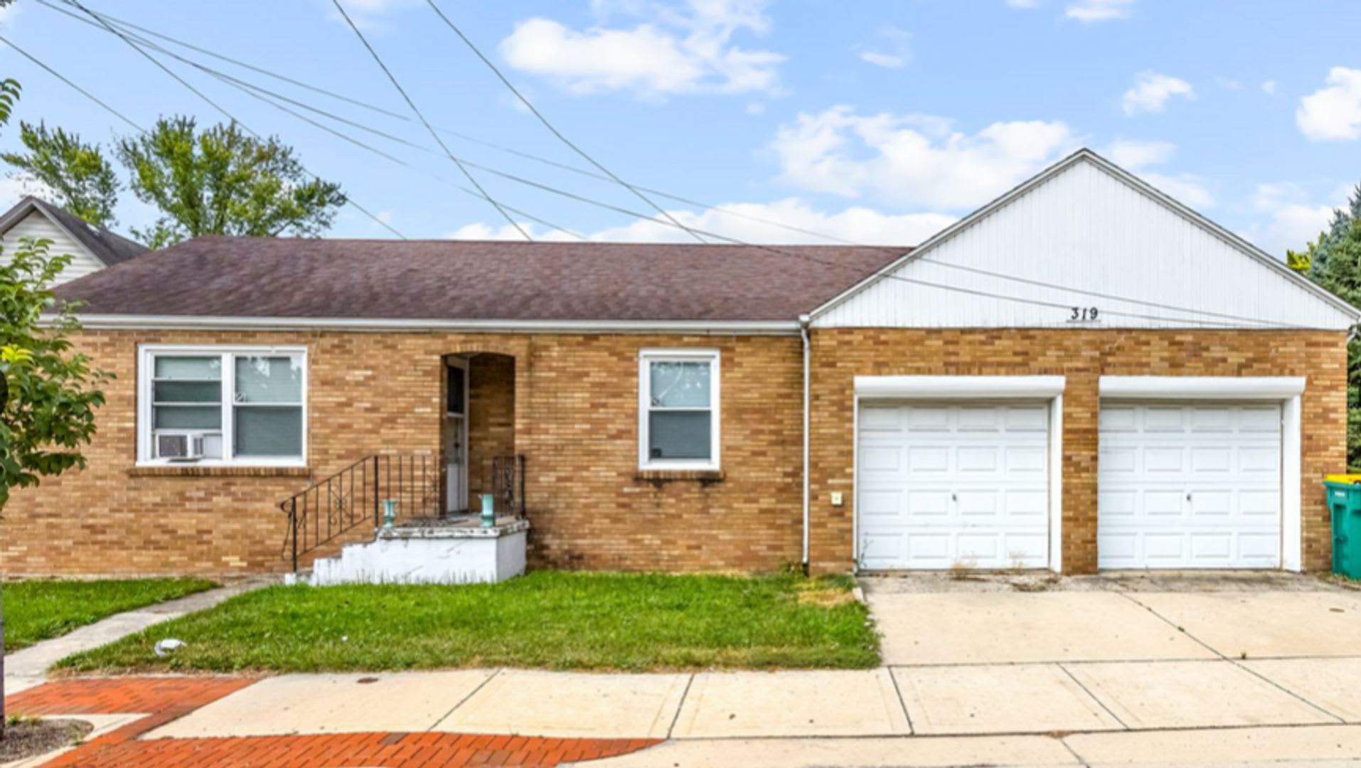 319 N Center St. – photo 1