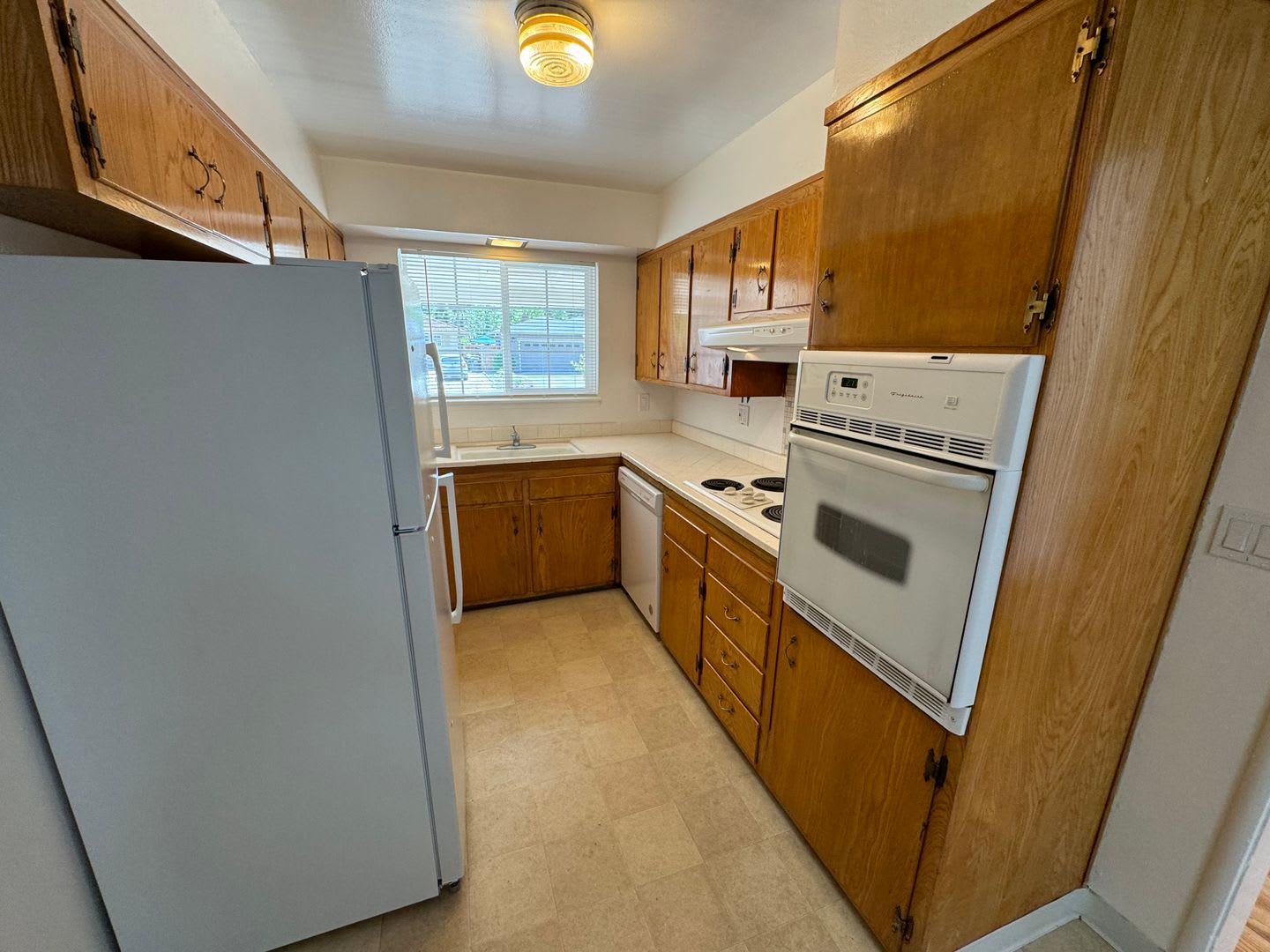 3 Bed 1 Bath Del Dayo Duplex Available 08 10 2026 – photo 5