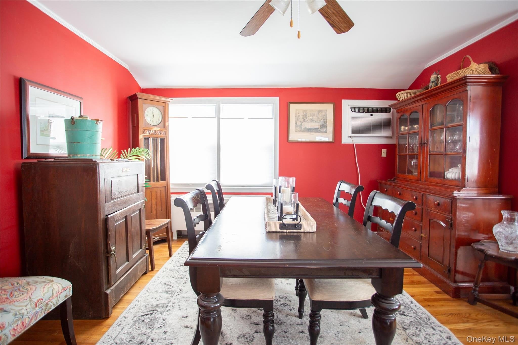272 Laurelton Boulevard – photo 2