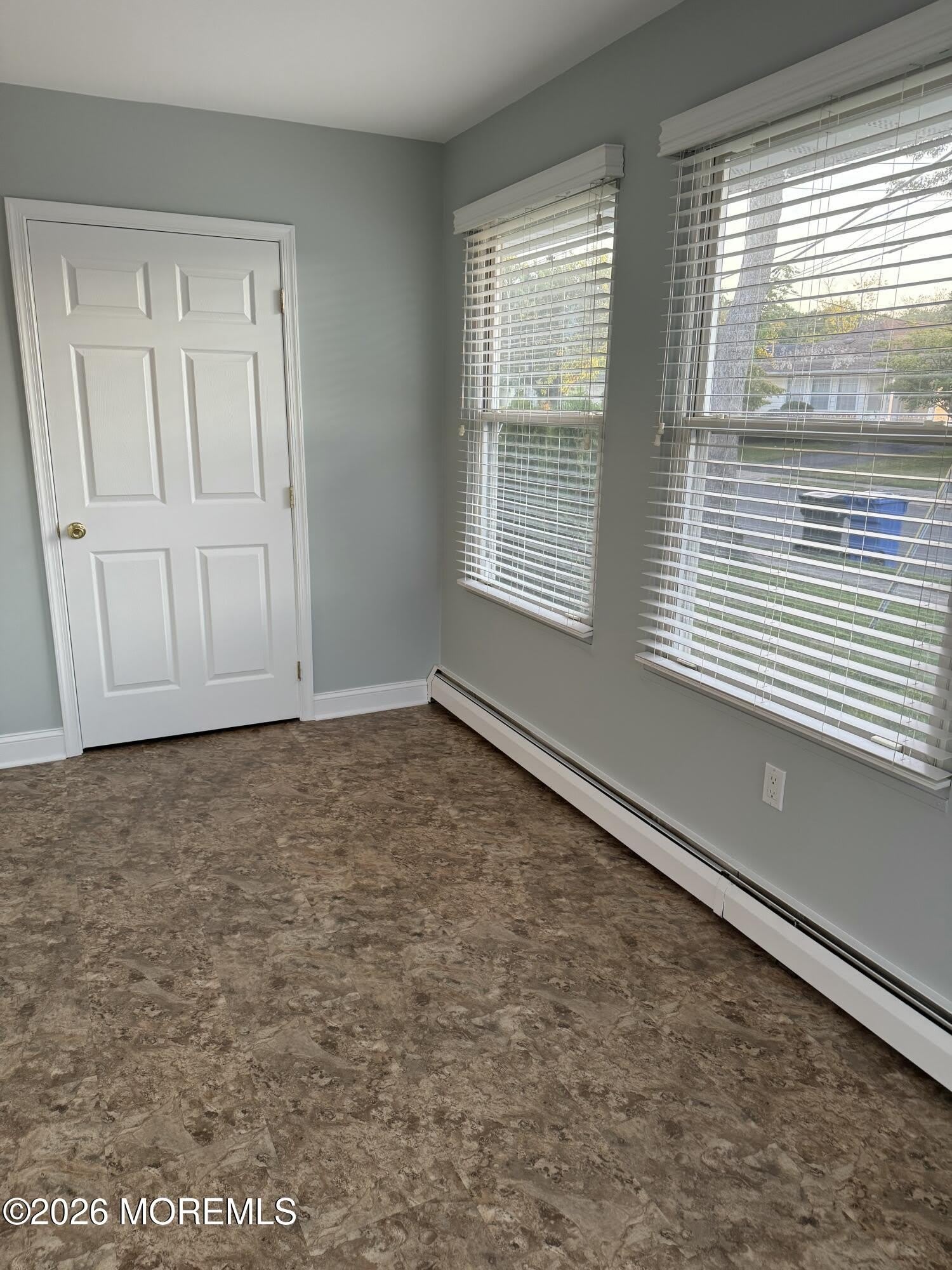 19 Niagara Drive – photo 2
