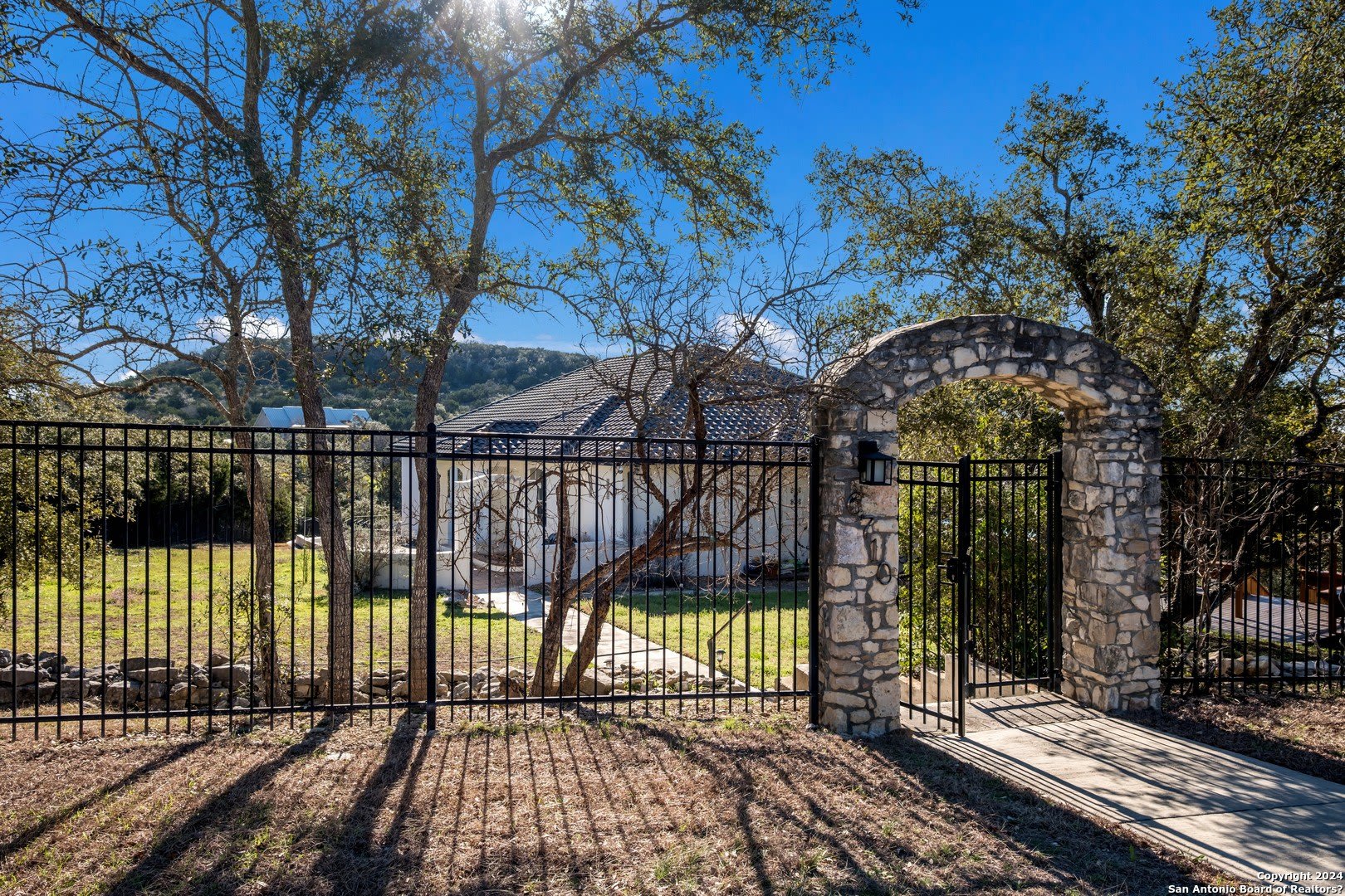 6710 MANOR HL – photo 3