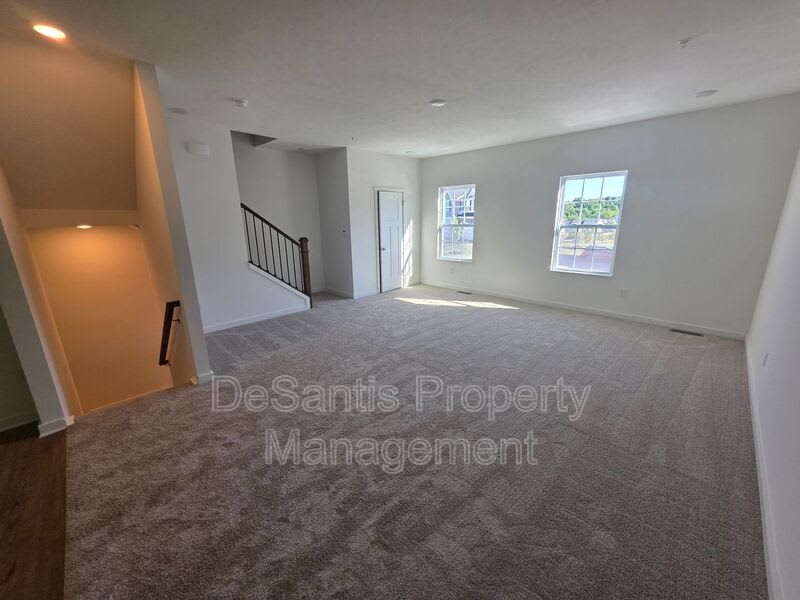 1806 Canterbury Drive – photo 4