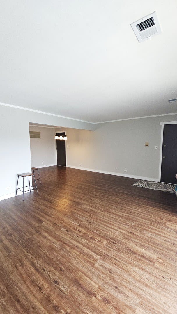 10940 S Keating Avenue – photo 2