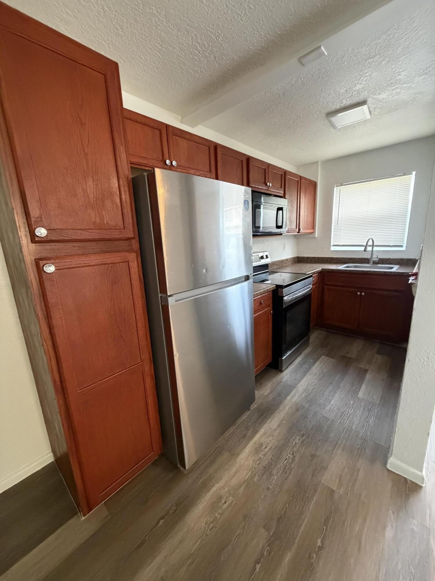 646 Latona Avenue – photo 5