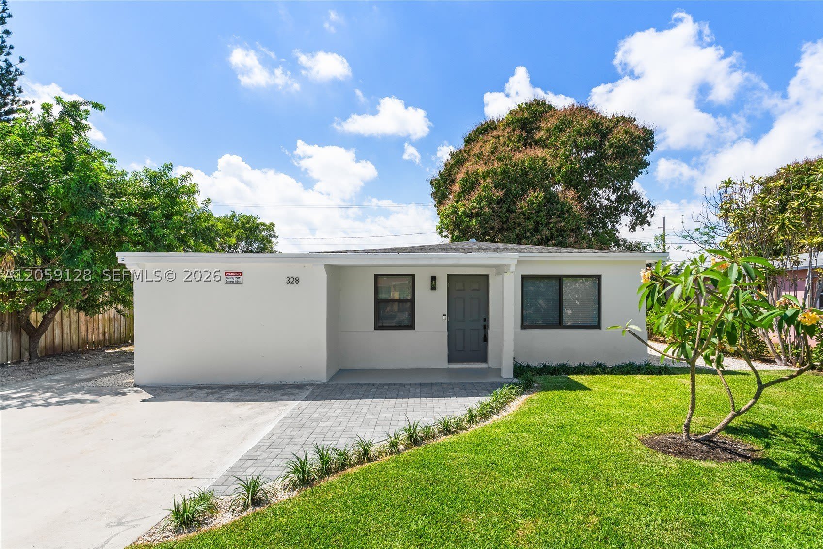 328 SW 11th Ave – photo 3