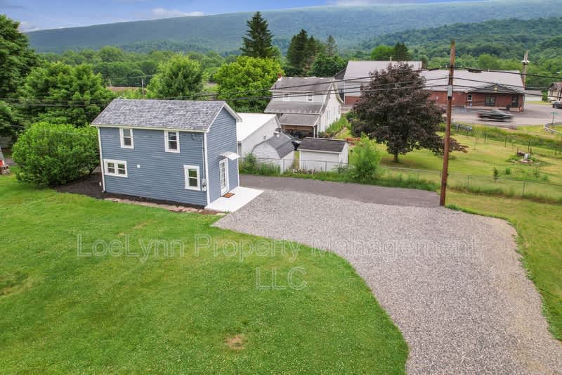 14210 Temple St – photo 4