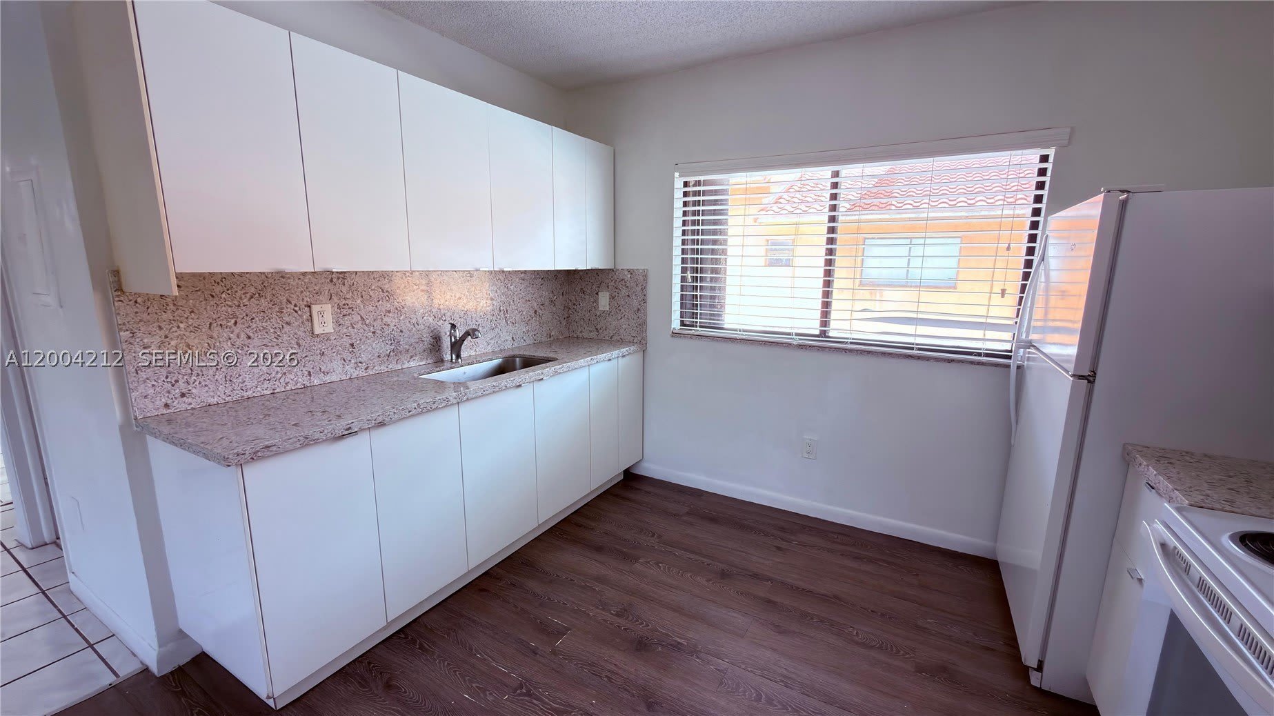 6370 W 27th Ct – photo 3