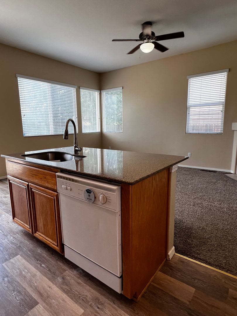 1675 Brentford Way – photo 5