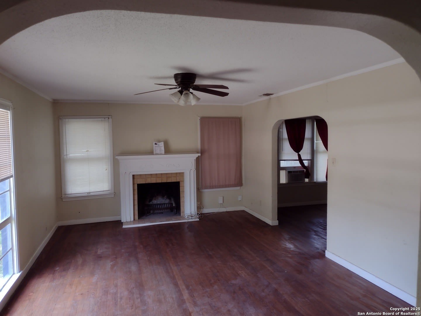 415 NORTH – photo 1