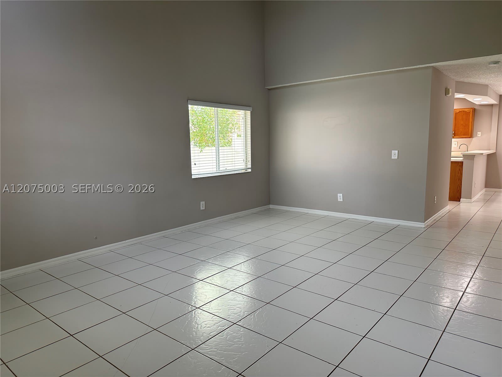 2403 SW 106th Ave – photo 3