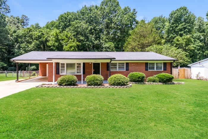 3815 Ferncliff Road – photo 1