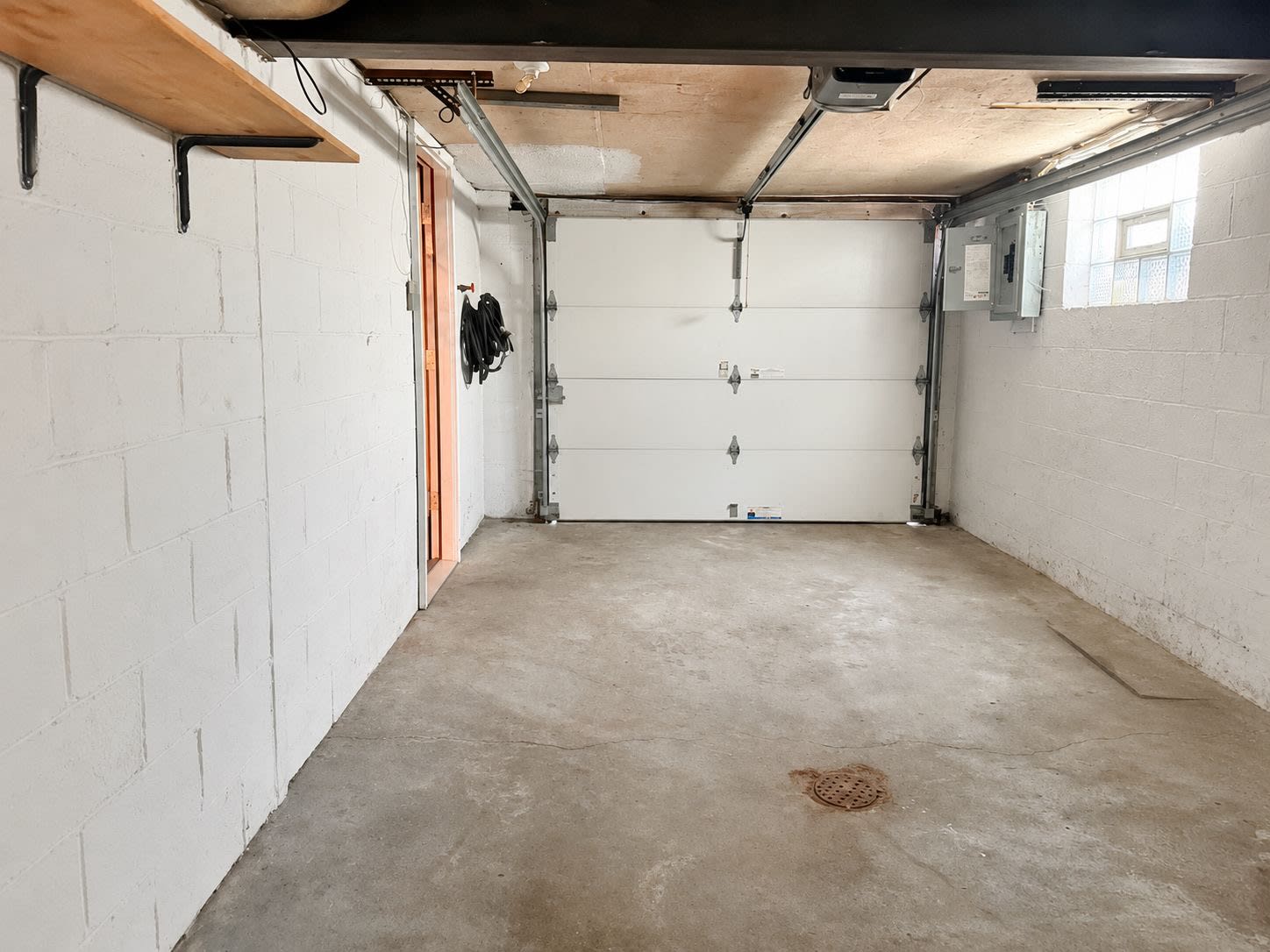 2768 Glenny Lane – photo 3