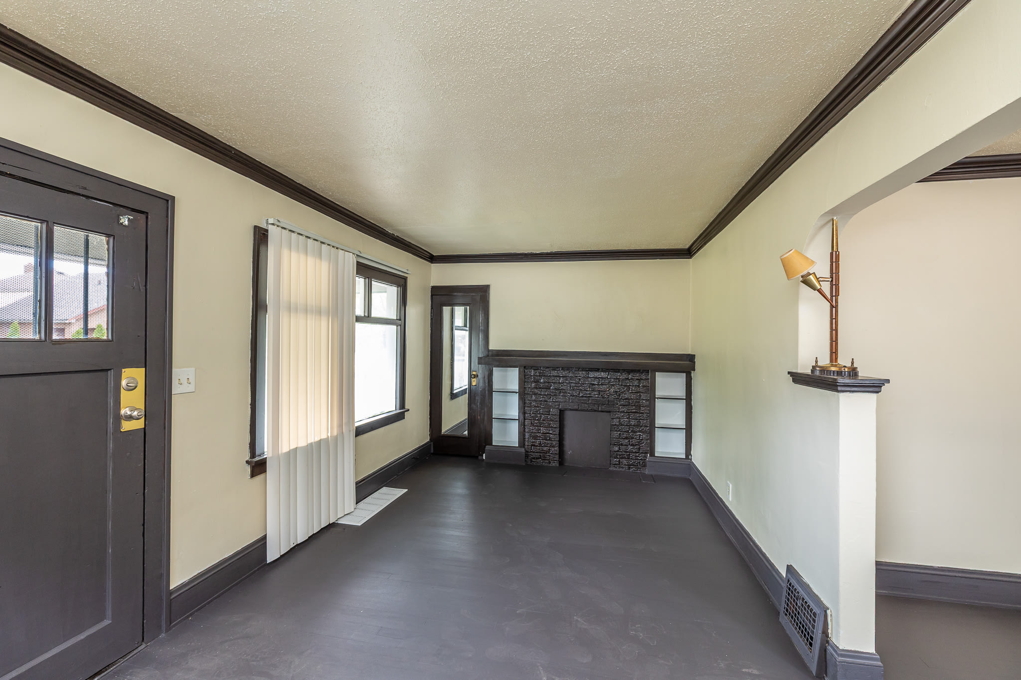 14414 Glendale Ave – photo 5