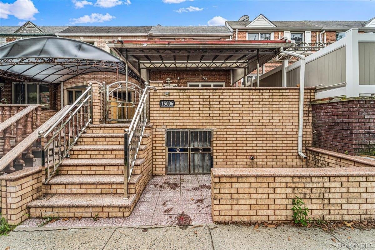 150-06 78th Road – photo 1