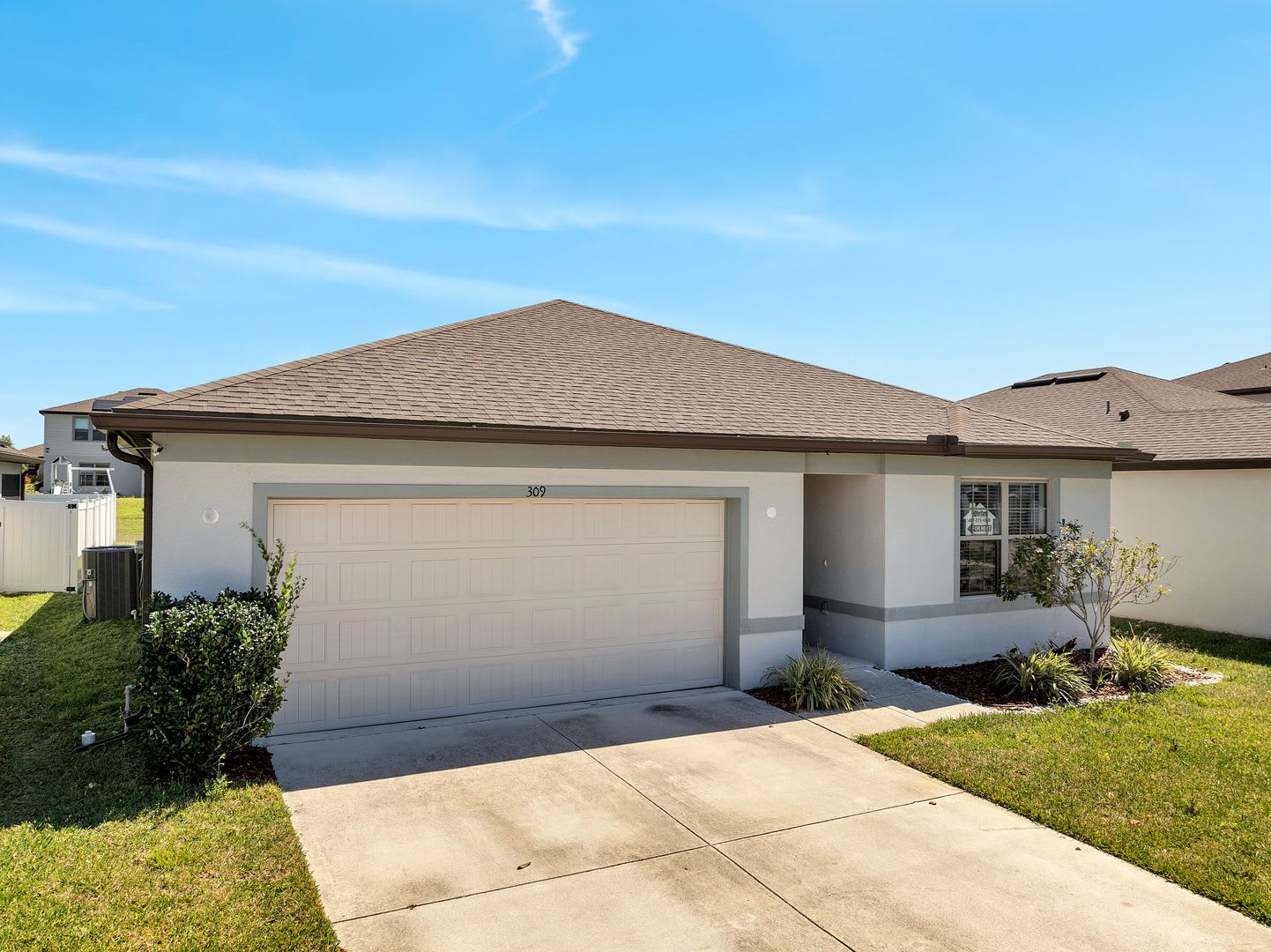 Lovely 4/2 in Davenport! Available now! – photo 3