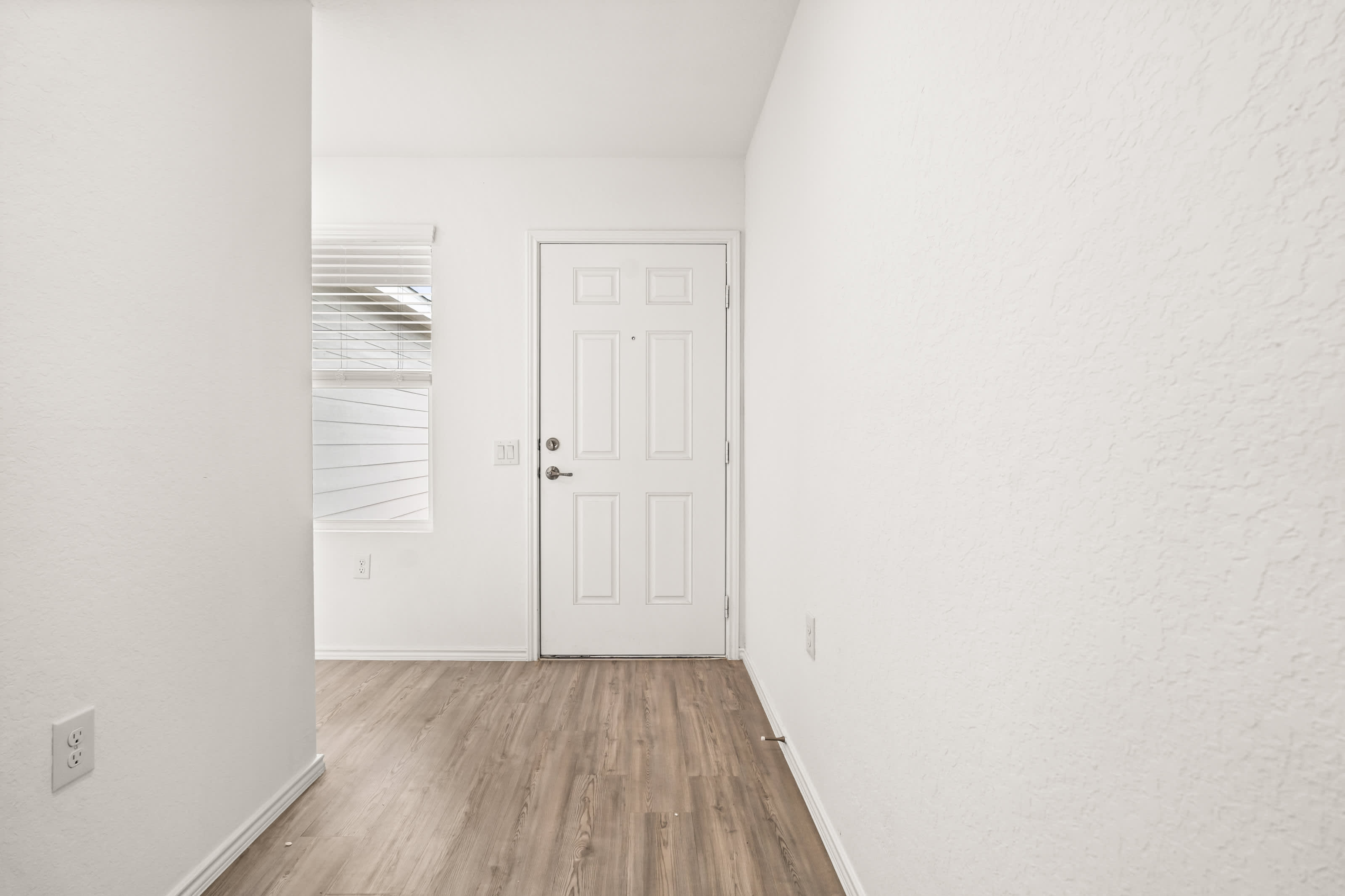 10119 Ana Hts – photo 4
