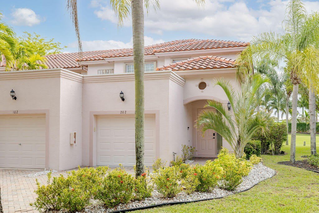 8050 Aberdeen Drive – photo 1