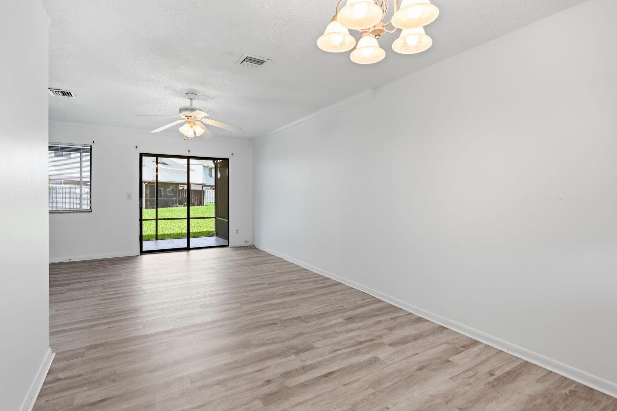 2305 Seaside Drive – photo 5