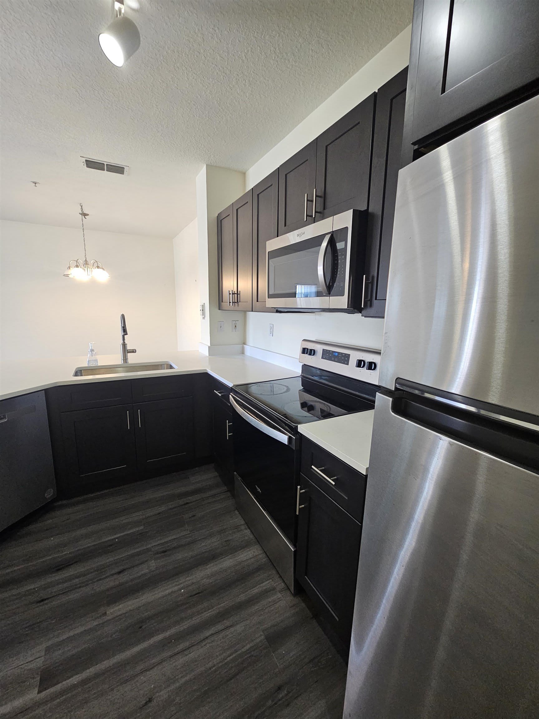 560 Florida Club Blvd #312 – photo 4