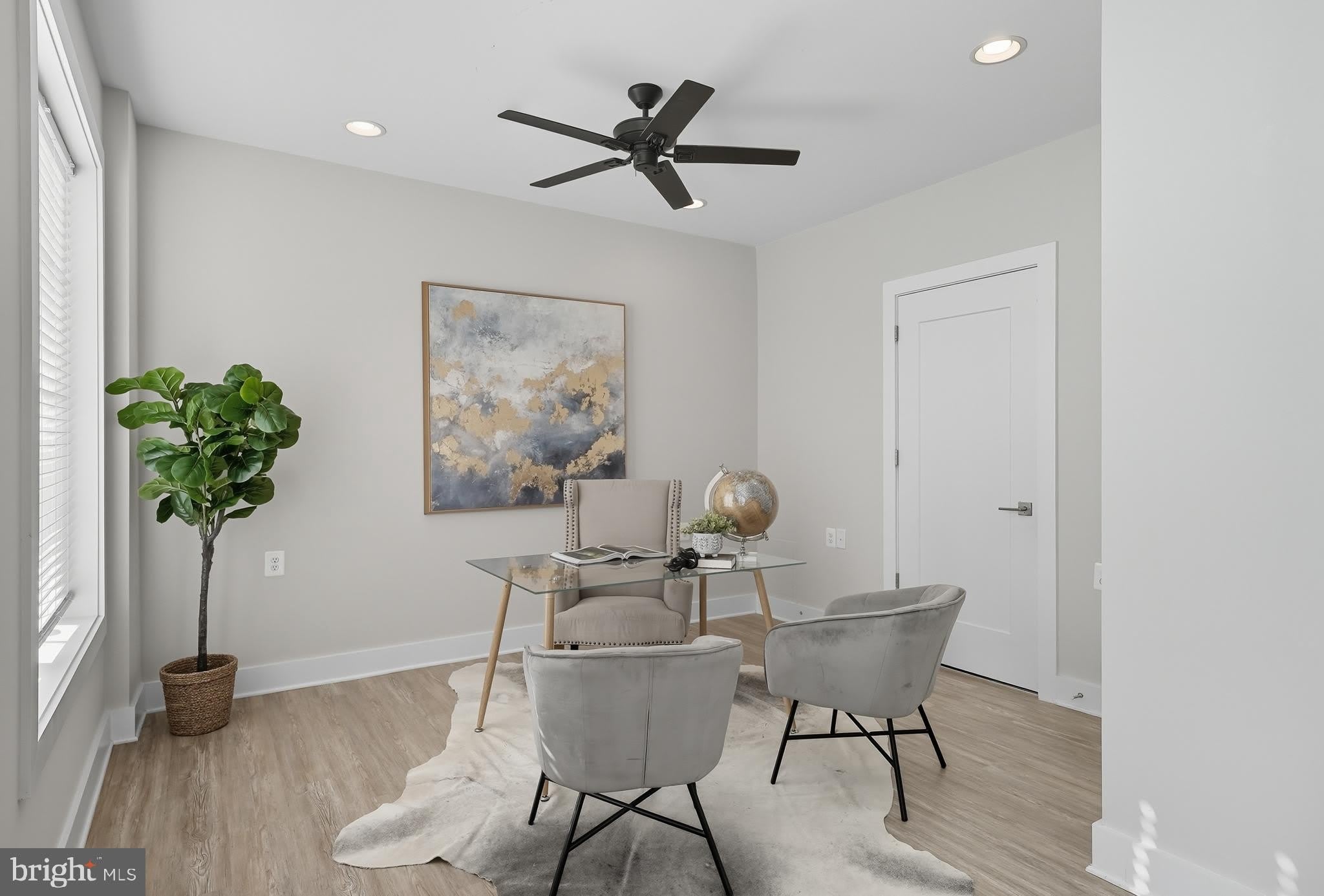 8215 RIVER Road – photo 3