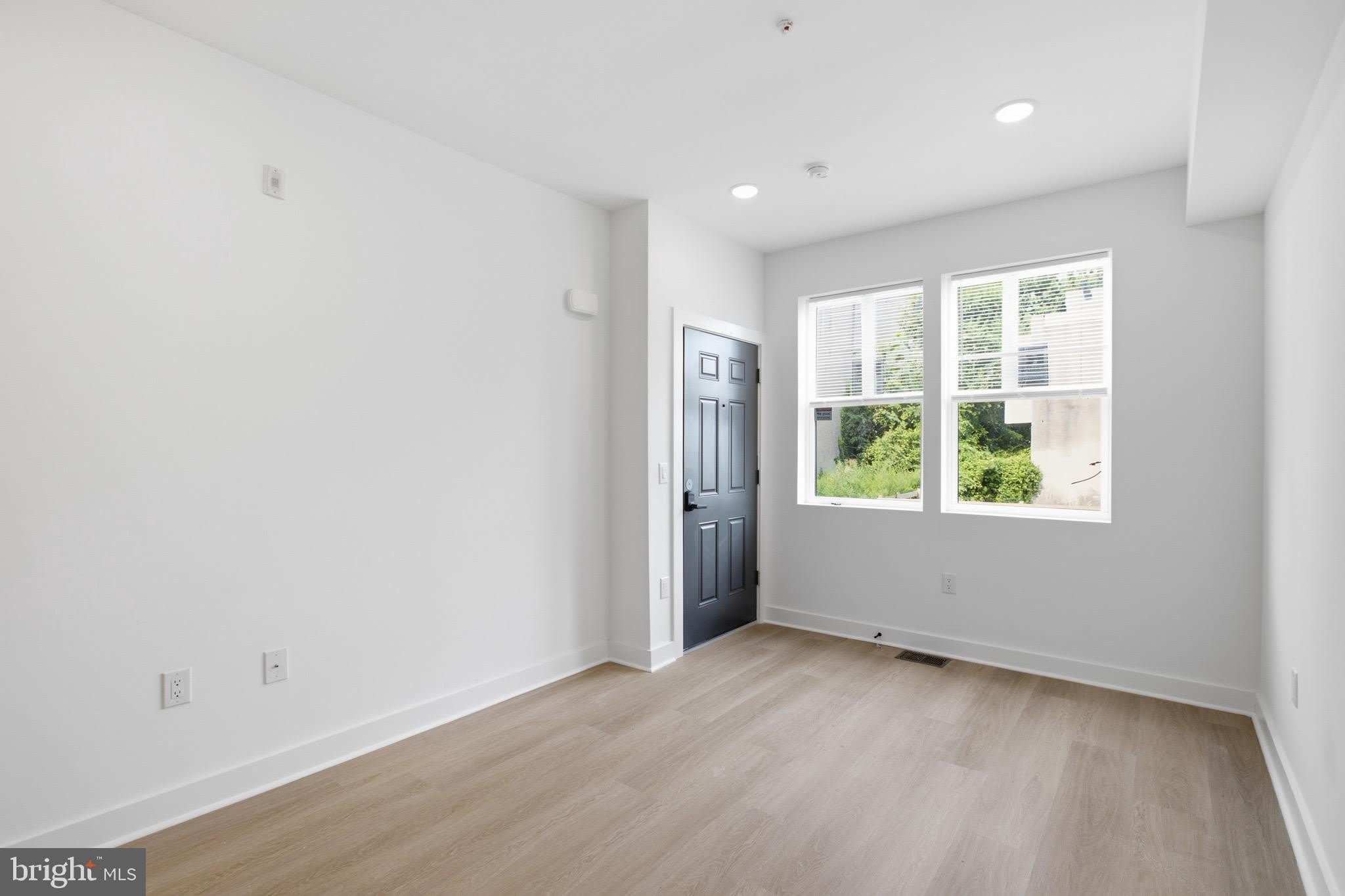 2251 N 12TH Street – photo 3