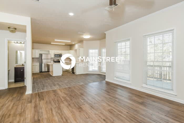 480 Washington Drive – photo 3