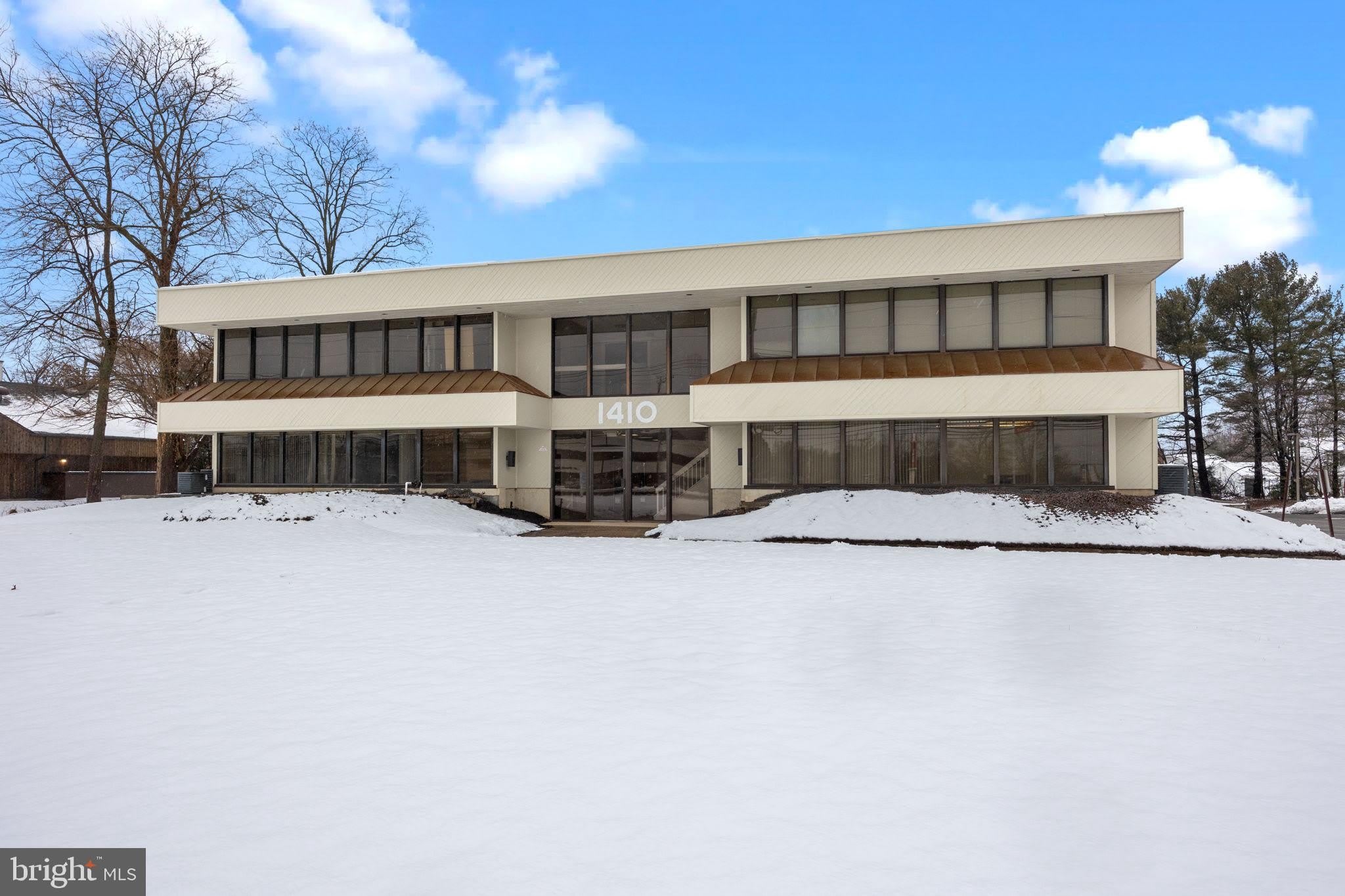1410 HOOPER Avenue – photo 1