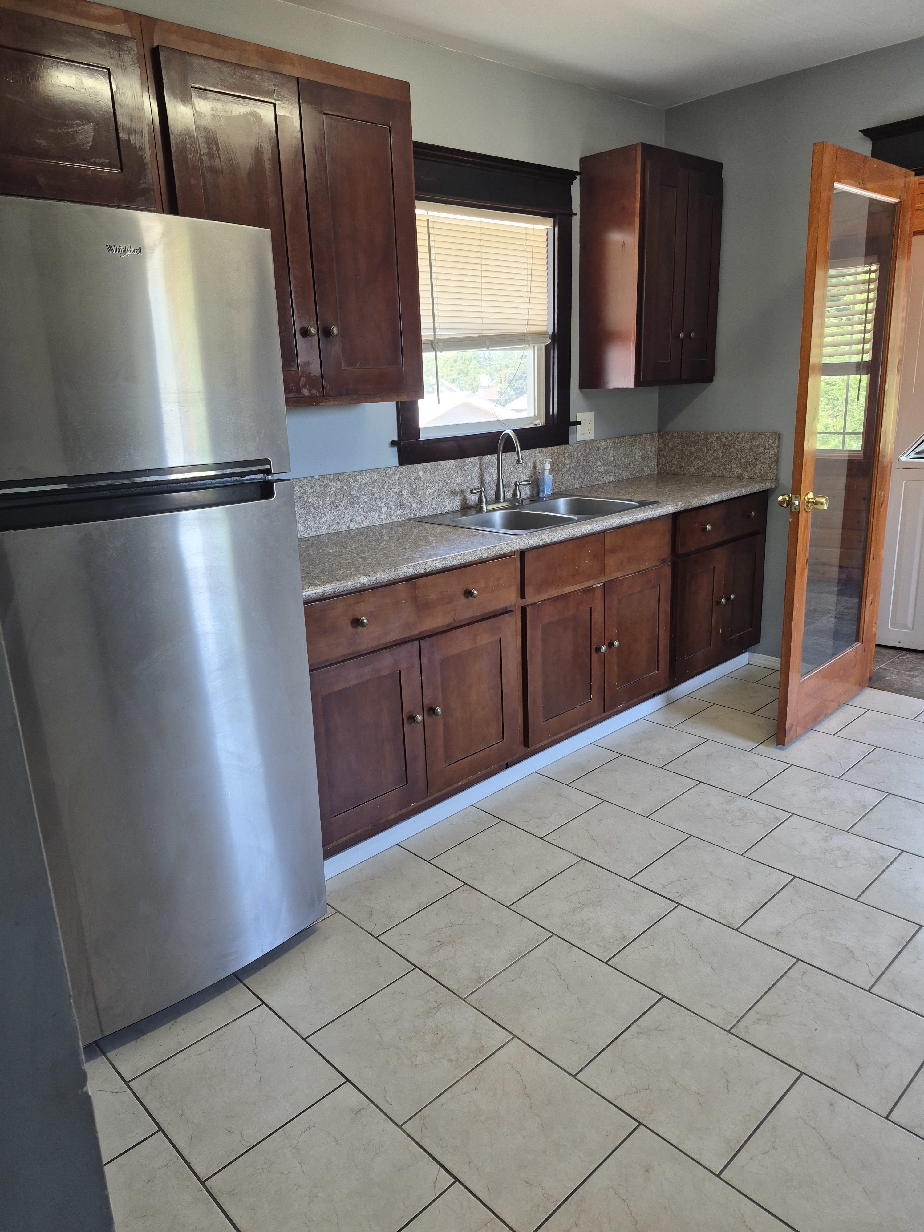 2117 E Providence Ave – photo 3
