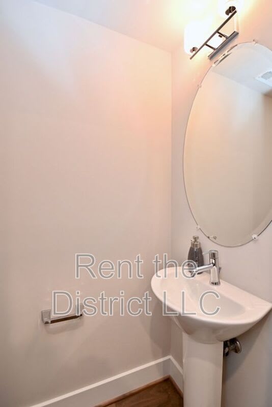 7201 Georgia Avenue NW 4-B – photo 3