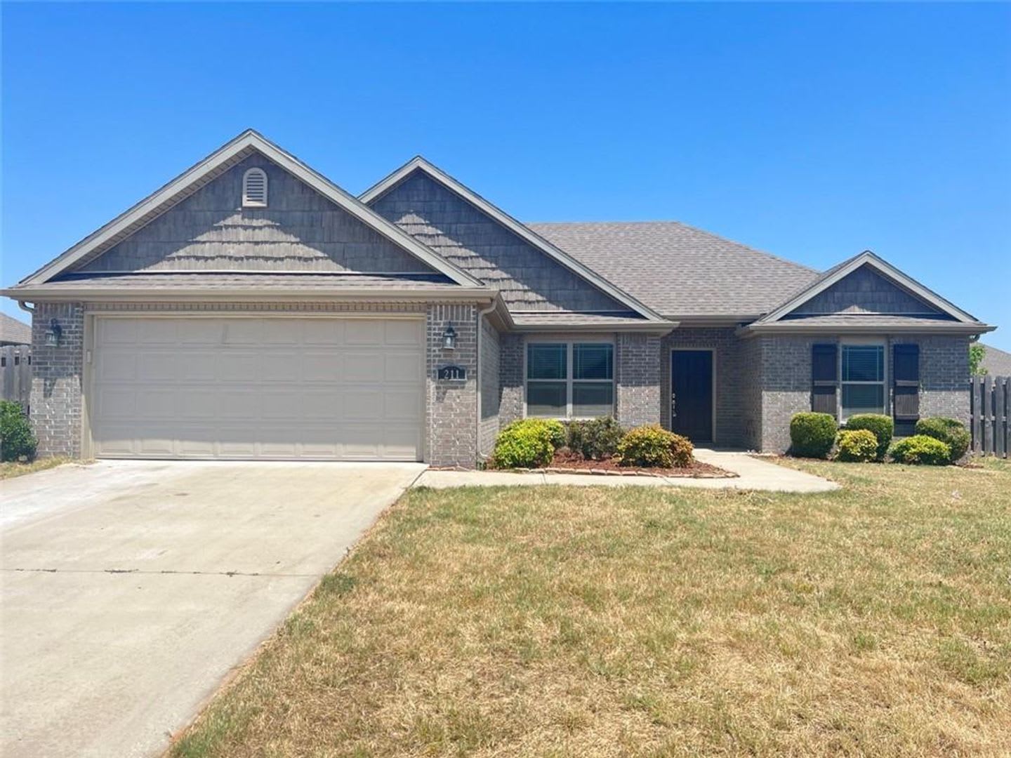 Nice 3 Bed 2 Bath Home In Centerton – photo 1