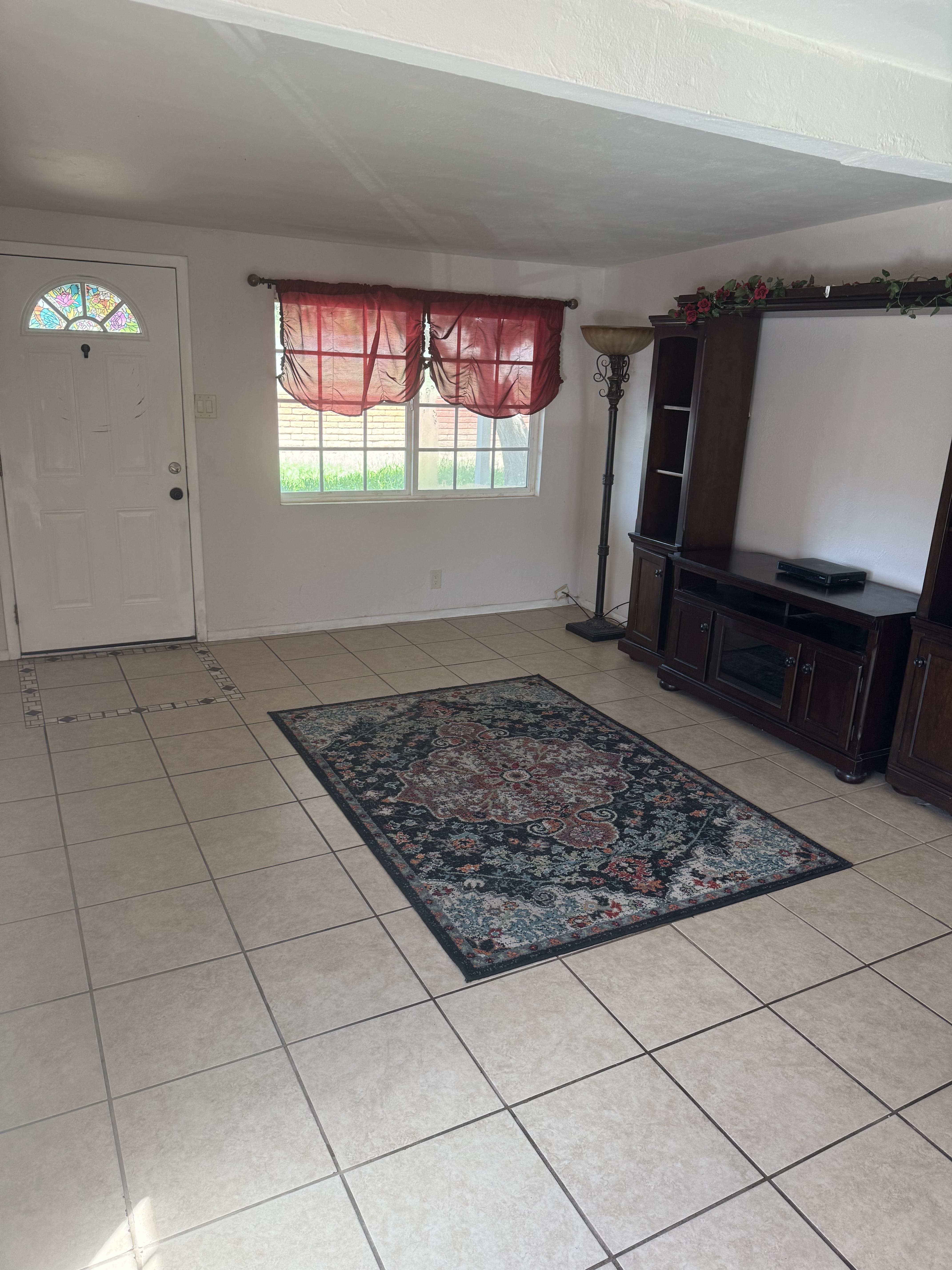 111 Graham Drive – photo 2