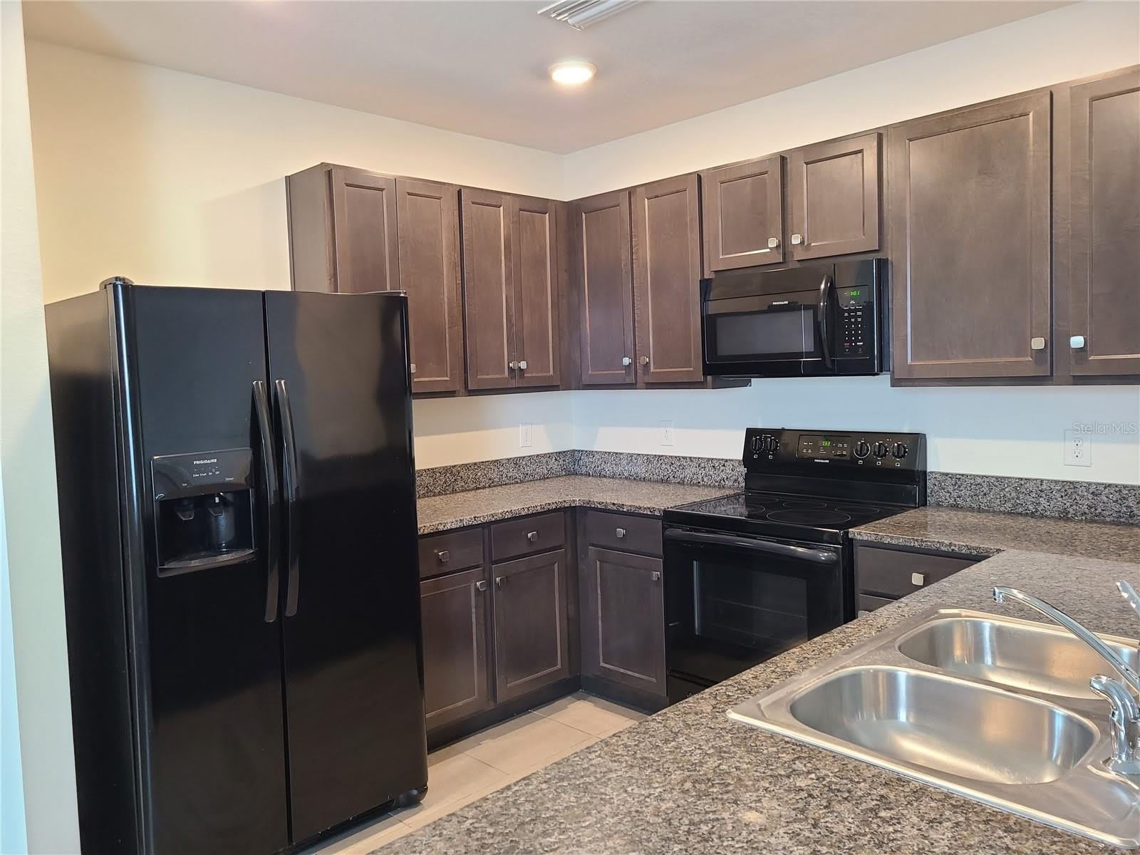 5327 SAN PALERMO Drive – photo 3