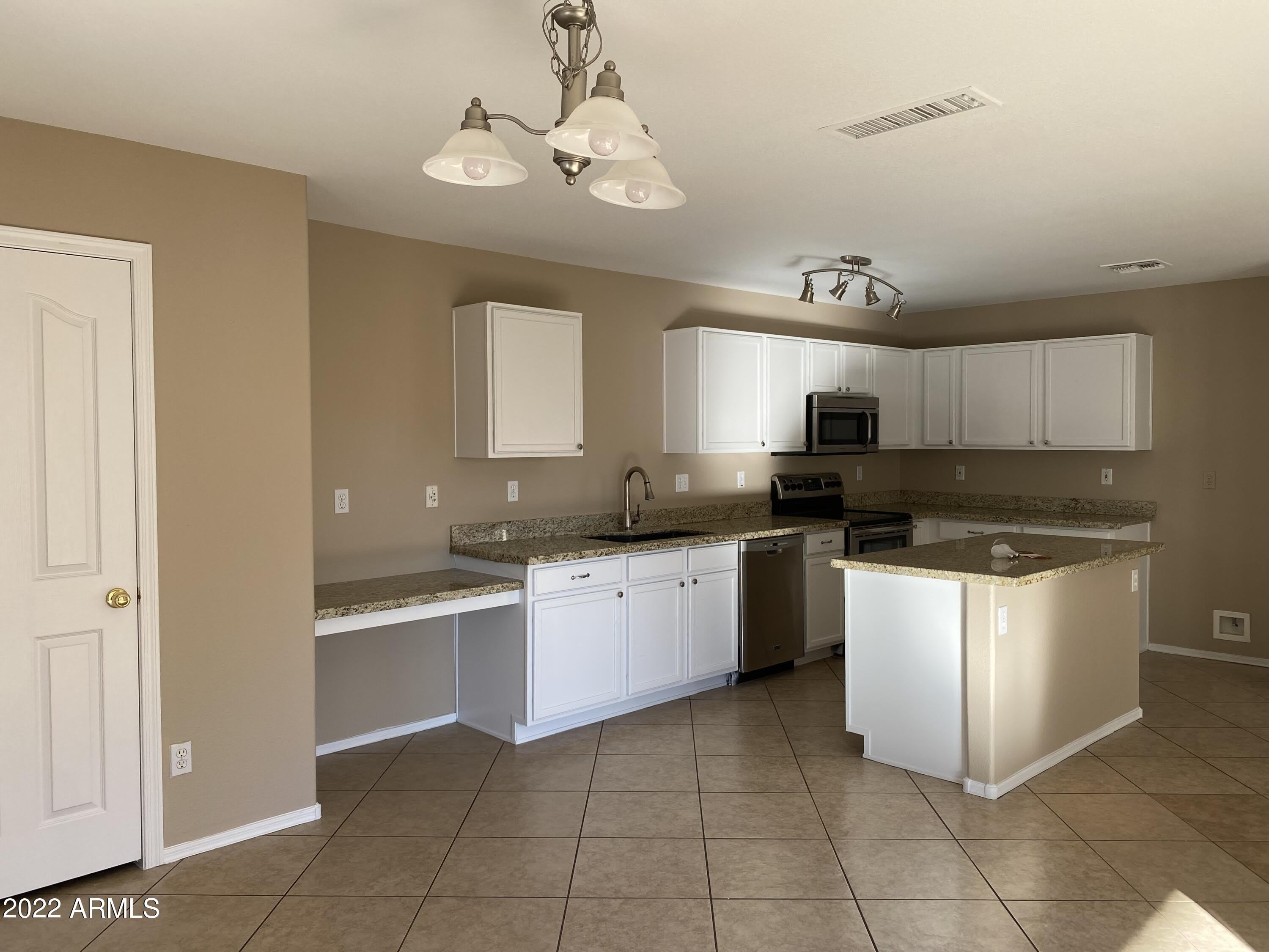 3427 E Derringer Way – photo 4