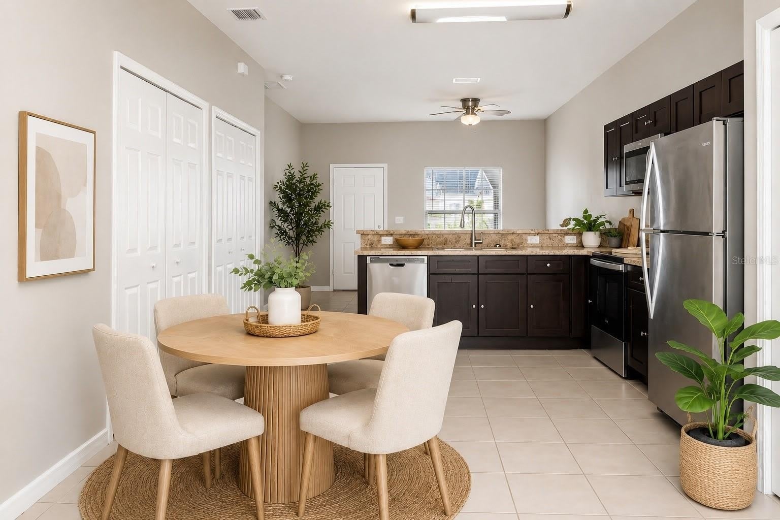 677 Royalty Court – photo 5