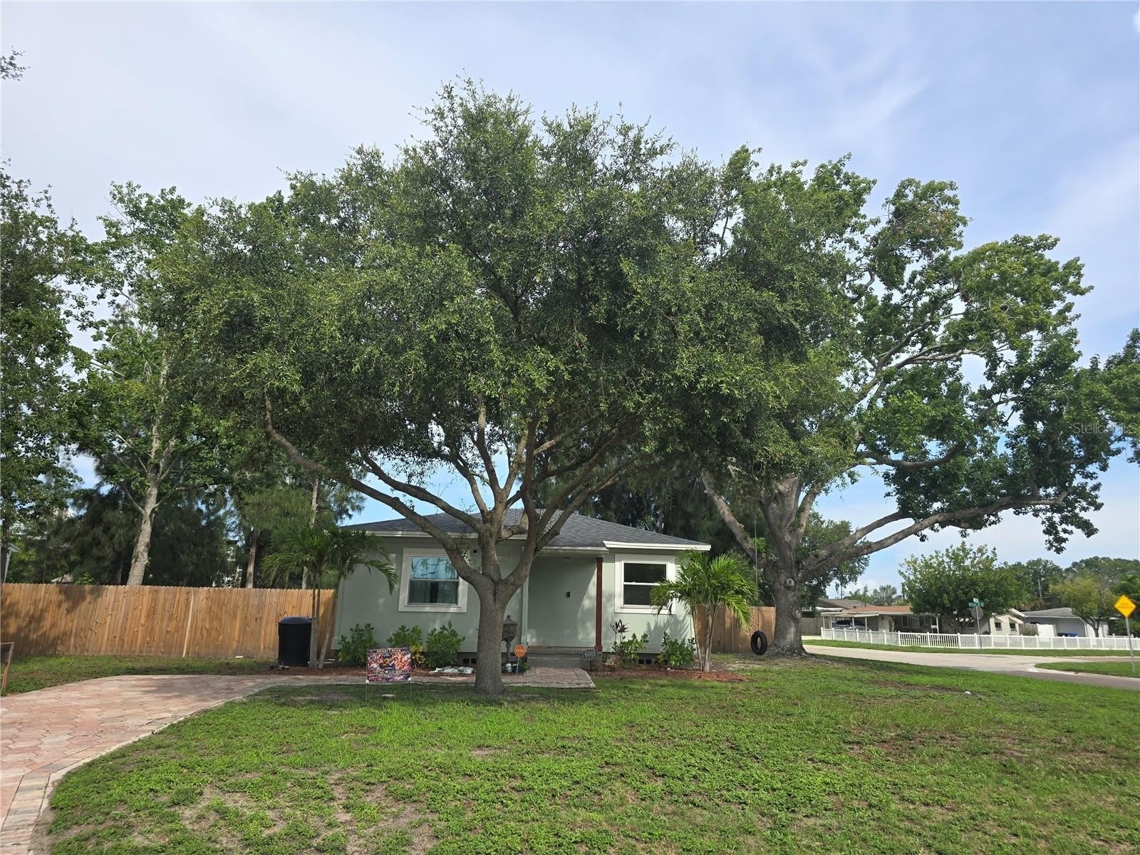 6001 CEDAR Street NE – photo 1