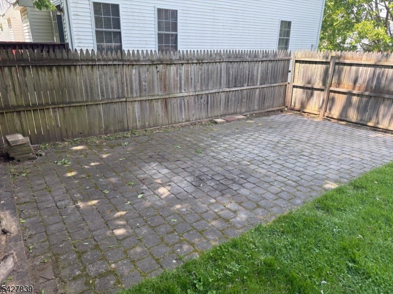14 Raymond St – photo 3