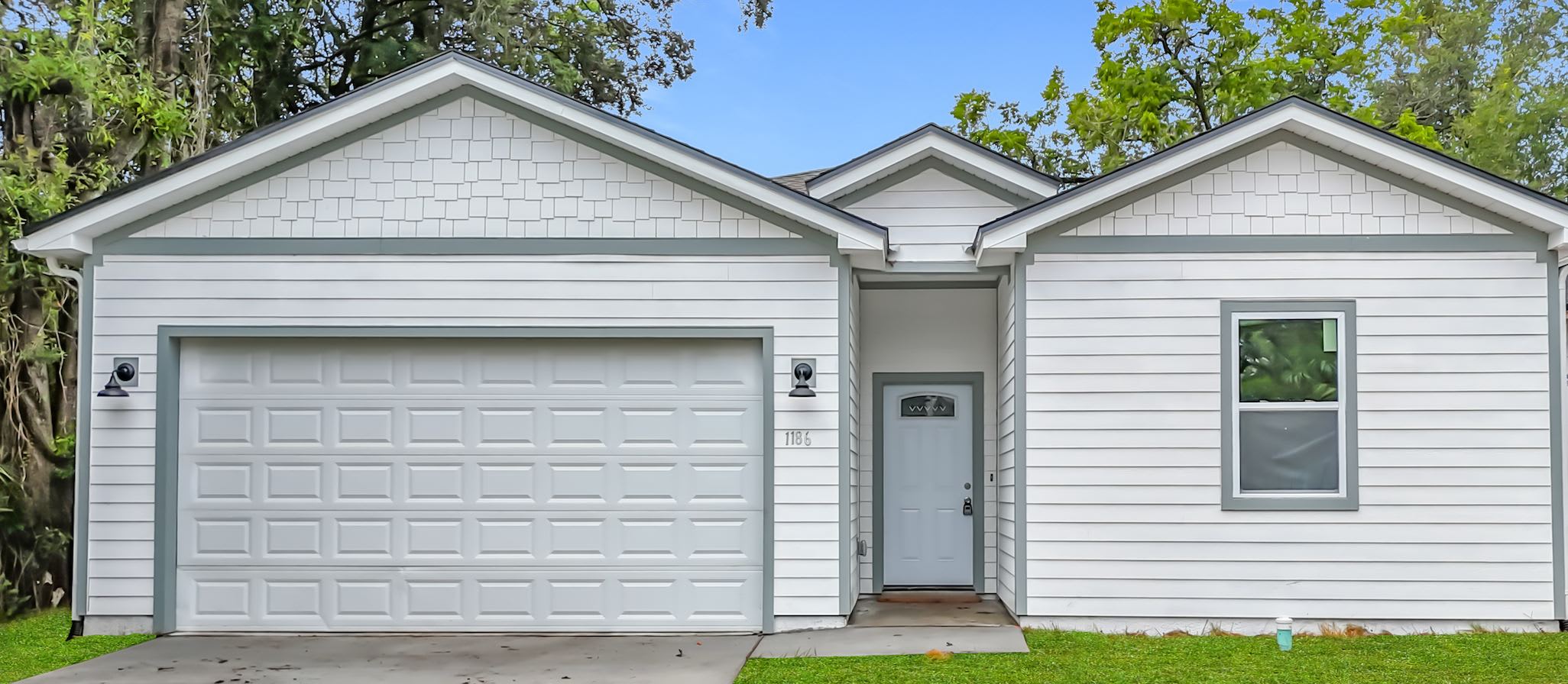 2250 West 13th Street – photo 1