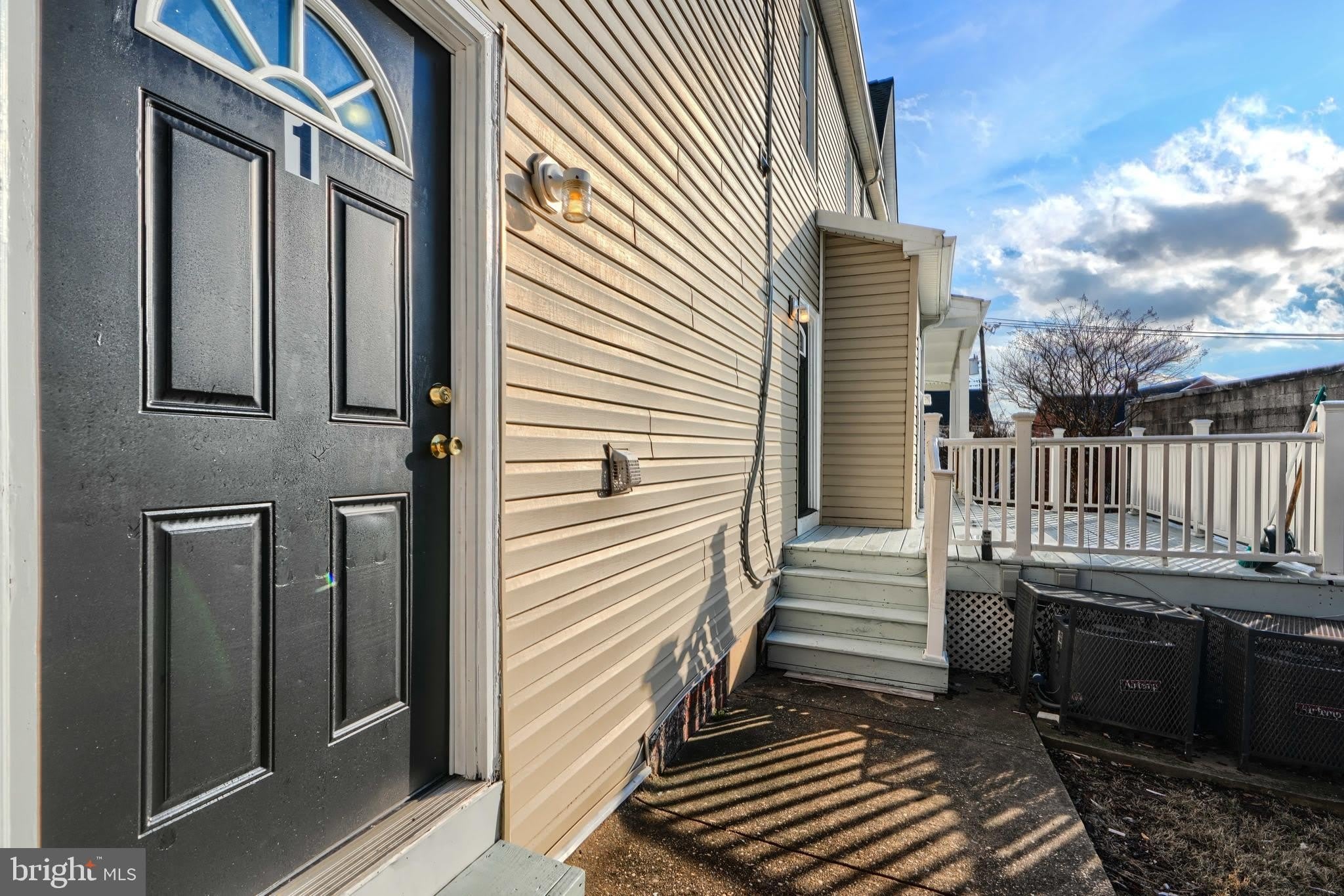 3014 HAMILTON Avenue – photo 5