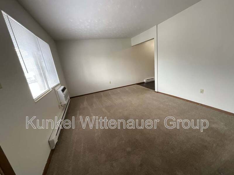 2611-E Sierra Drive – photo 3