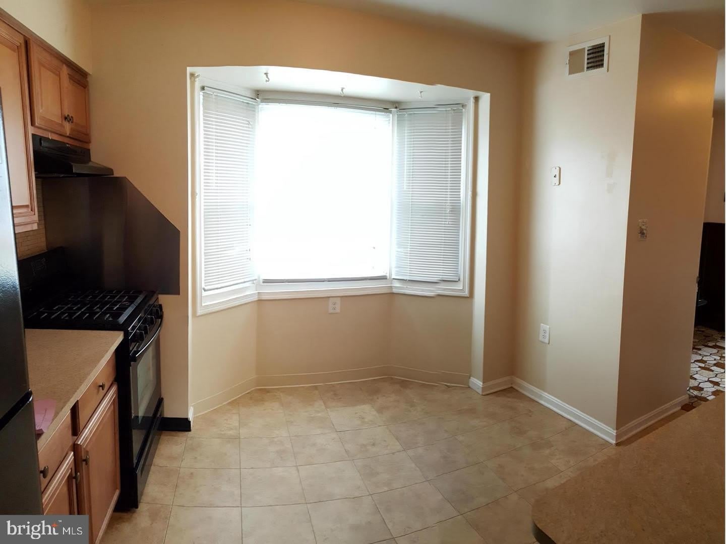 8091 Community Drive – photo 3