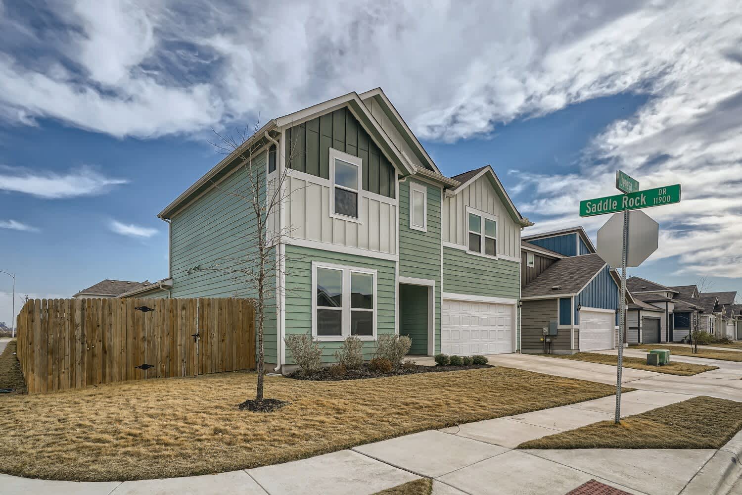 1601 Denesa Drive – photo 2