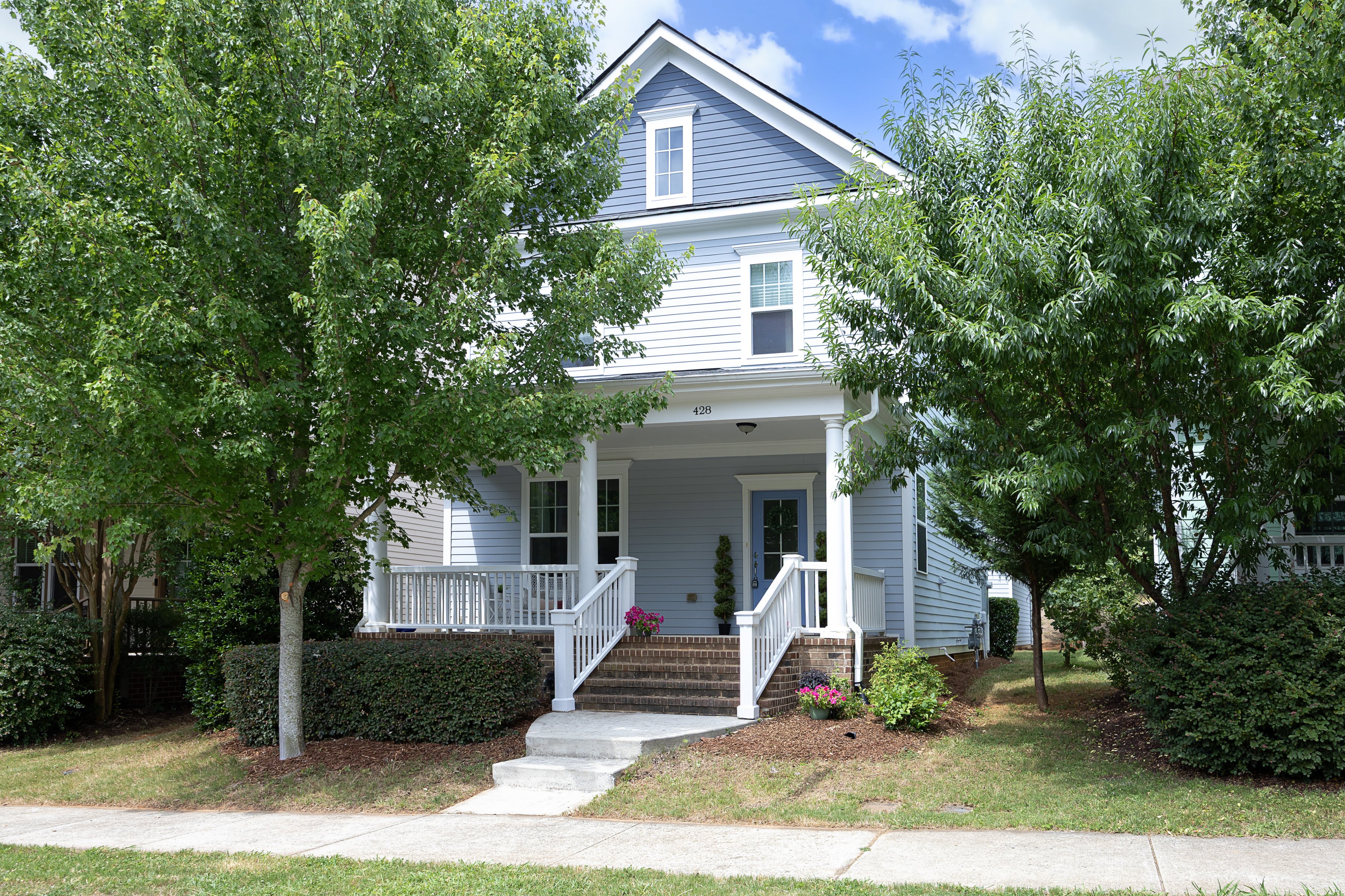 428 Claremont Drive – photo 1