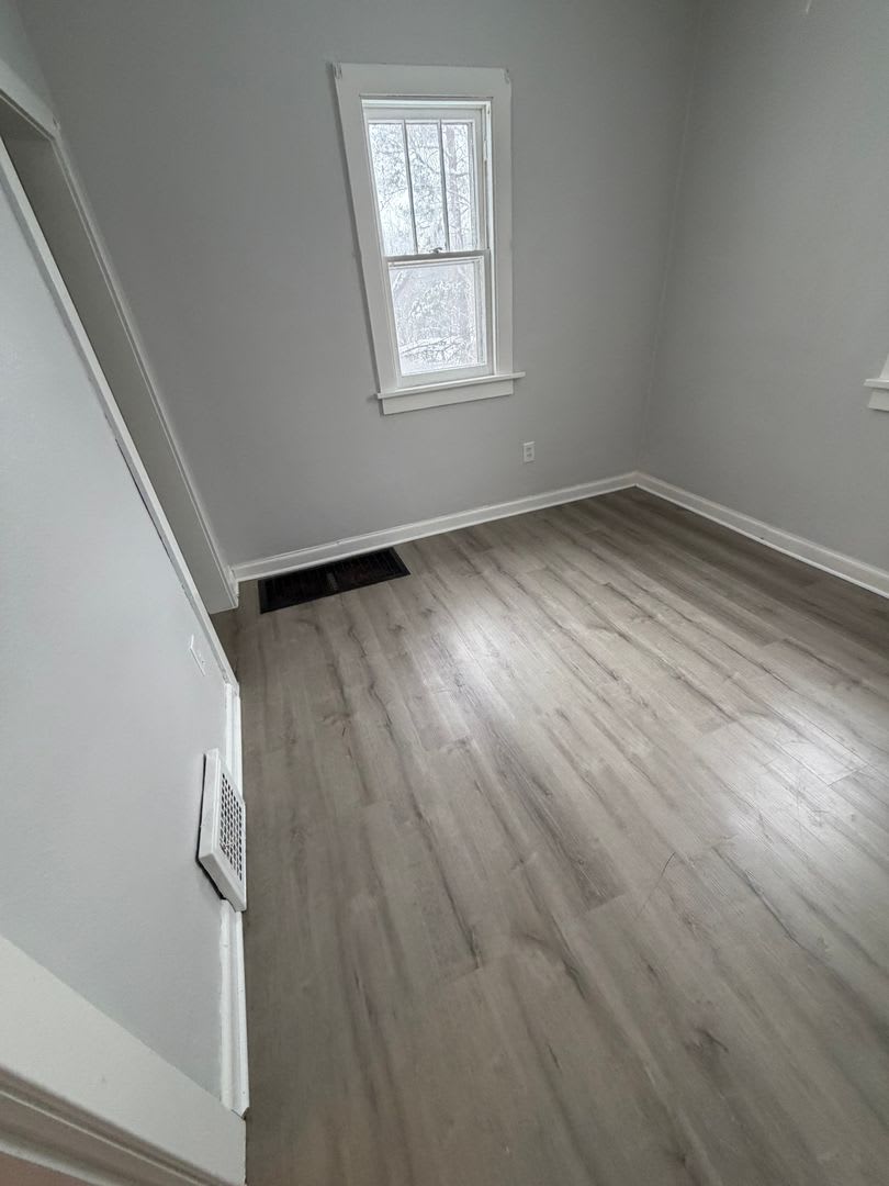 624 N Lewis Ave – photo 5