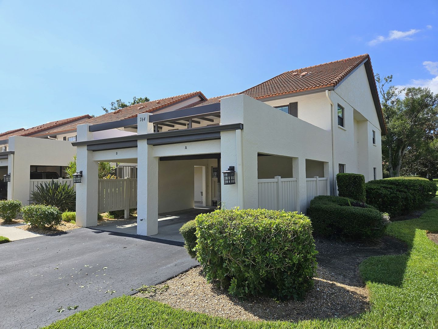 Seasonal Short-Term 2 Bedroom 2 Bathroom 2nd Floor Condo in Estancias of Capri Isles! – photo 1