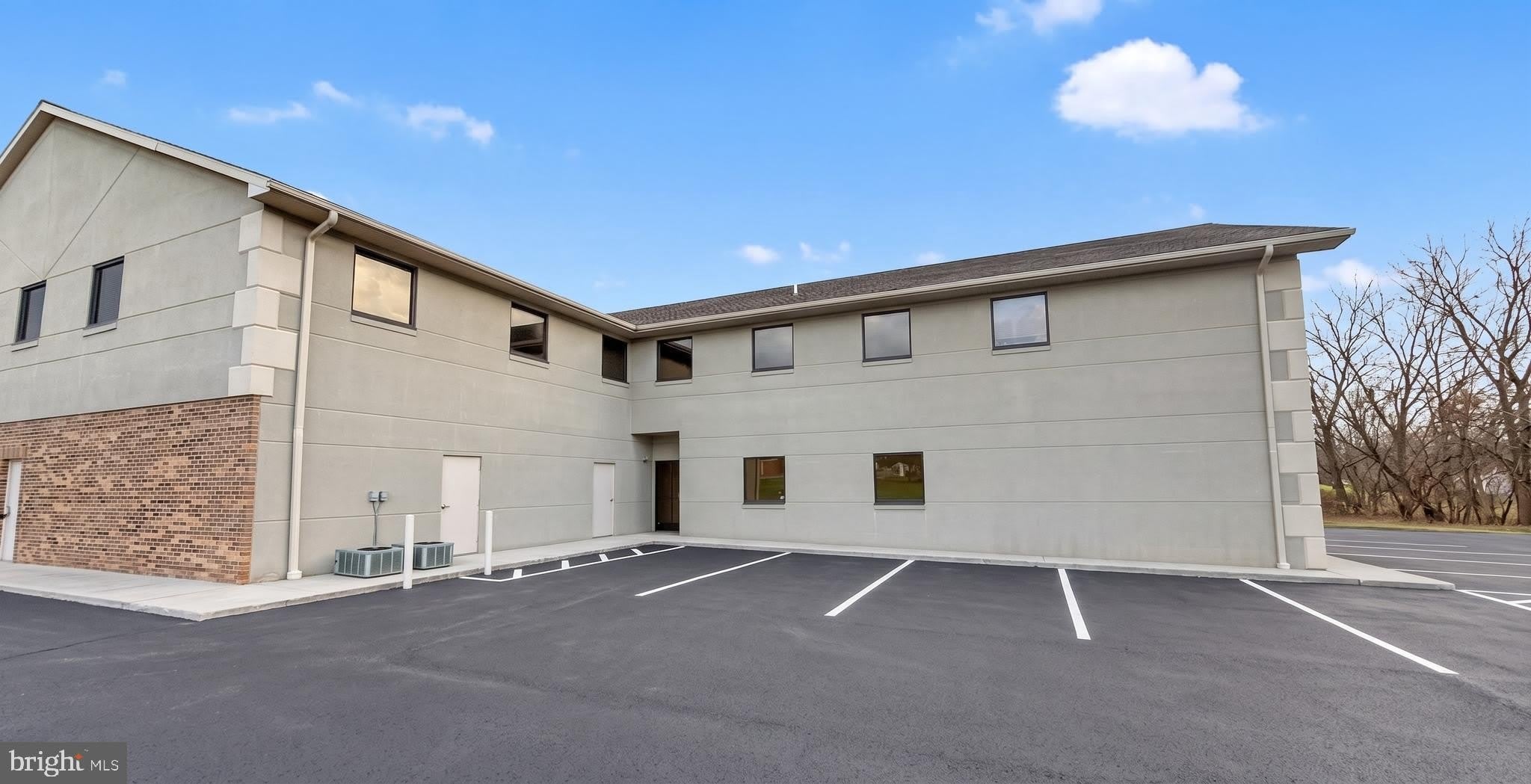 1147 EICHELBERGER Street – photo 2
