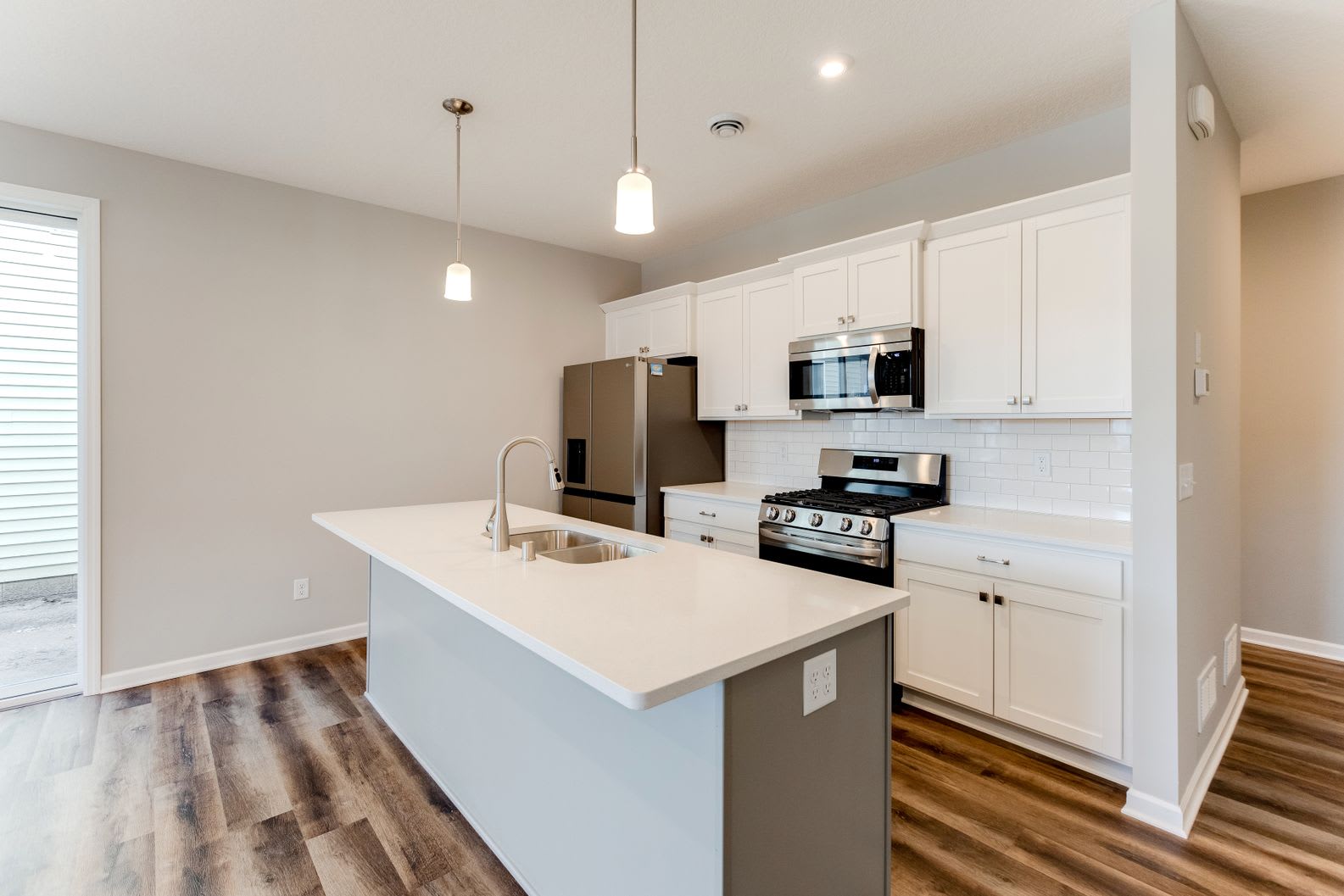 7291 146th Avenue Northwest – photo 2