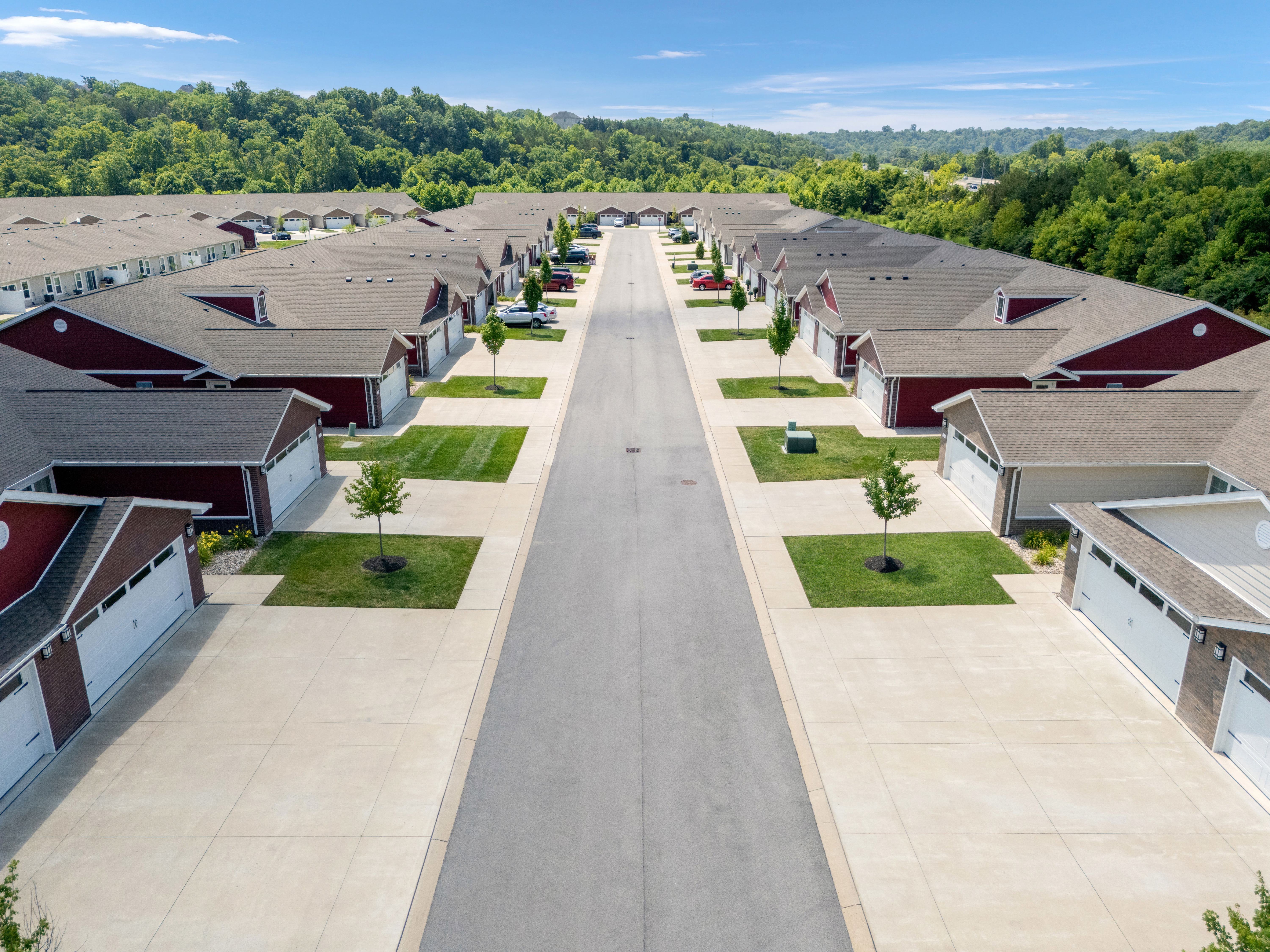 Redwood Louisville Bardstown Bluff Road – photo 4