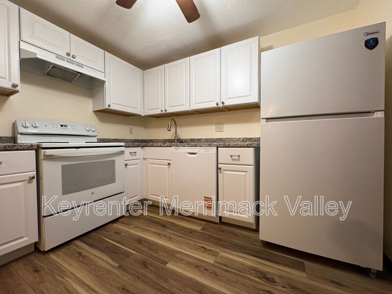 700 Robbins Ave – photo 2