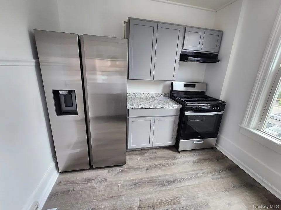 457 Main St – photo 3